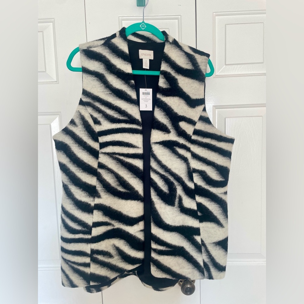 Chico’s size 3 NWT Zebra Print Sleeveless Vest